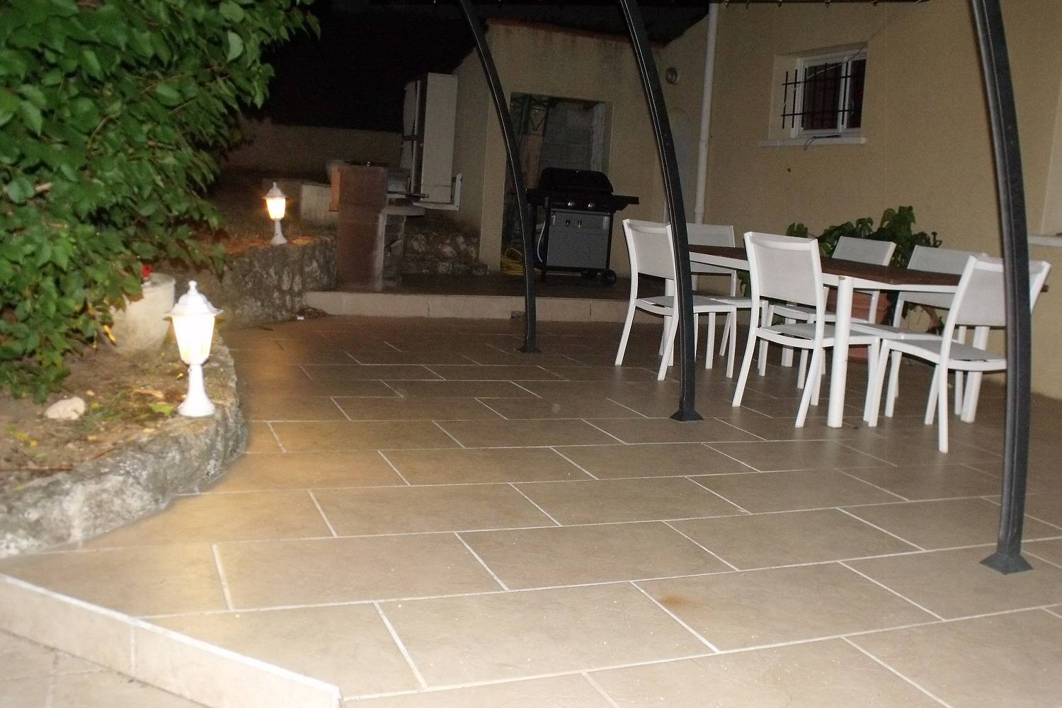 Charmante villa dans un village perché de la Drôme Provençale